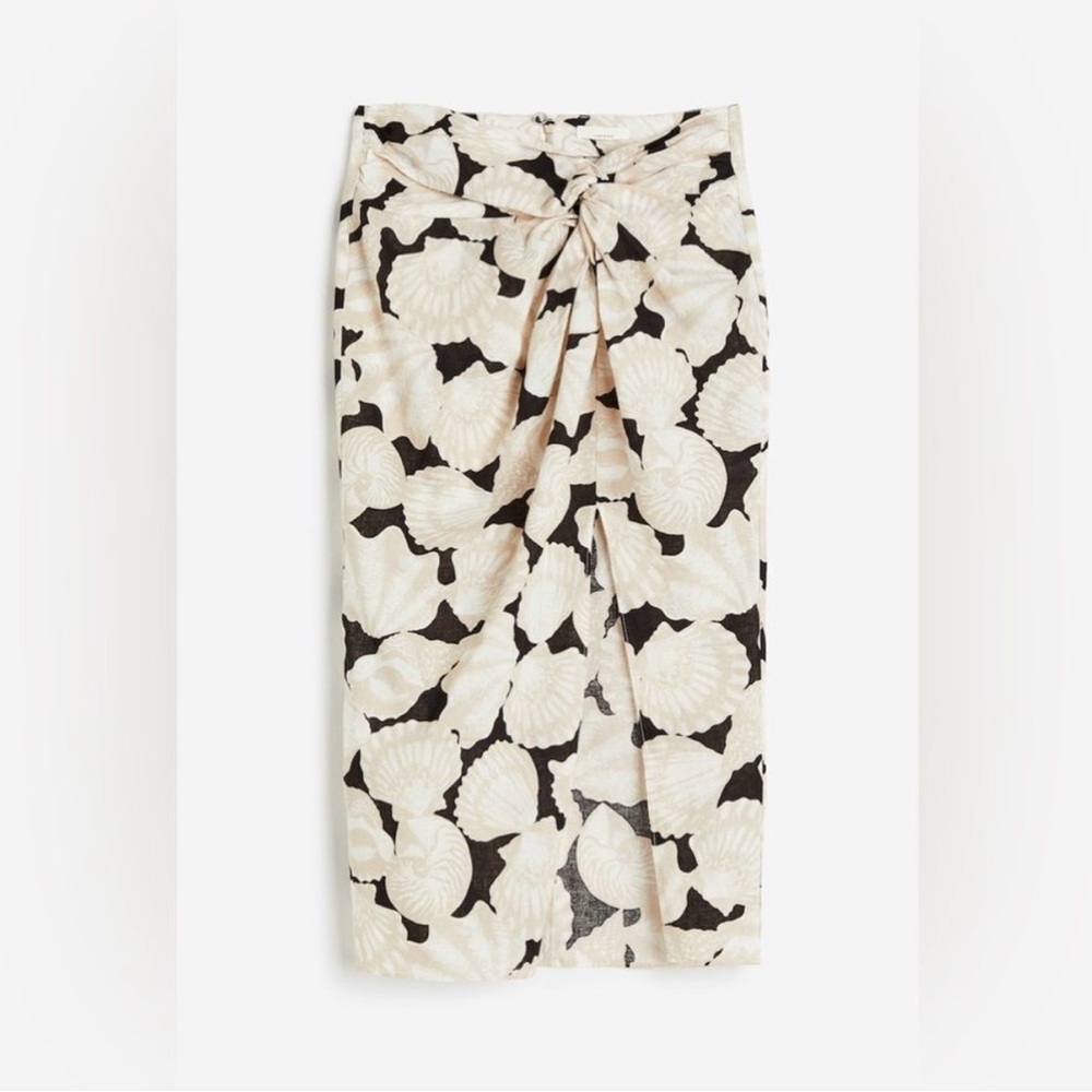H&M Black and Cream Midi Skirt